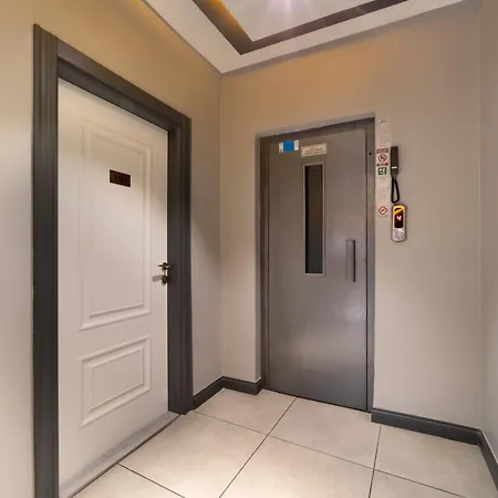 Hotell Bakirkoey Zeugma 2*